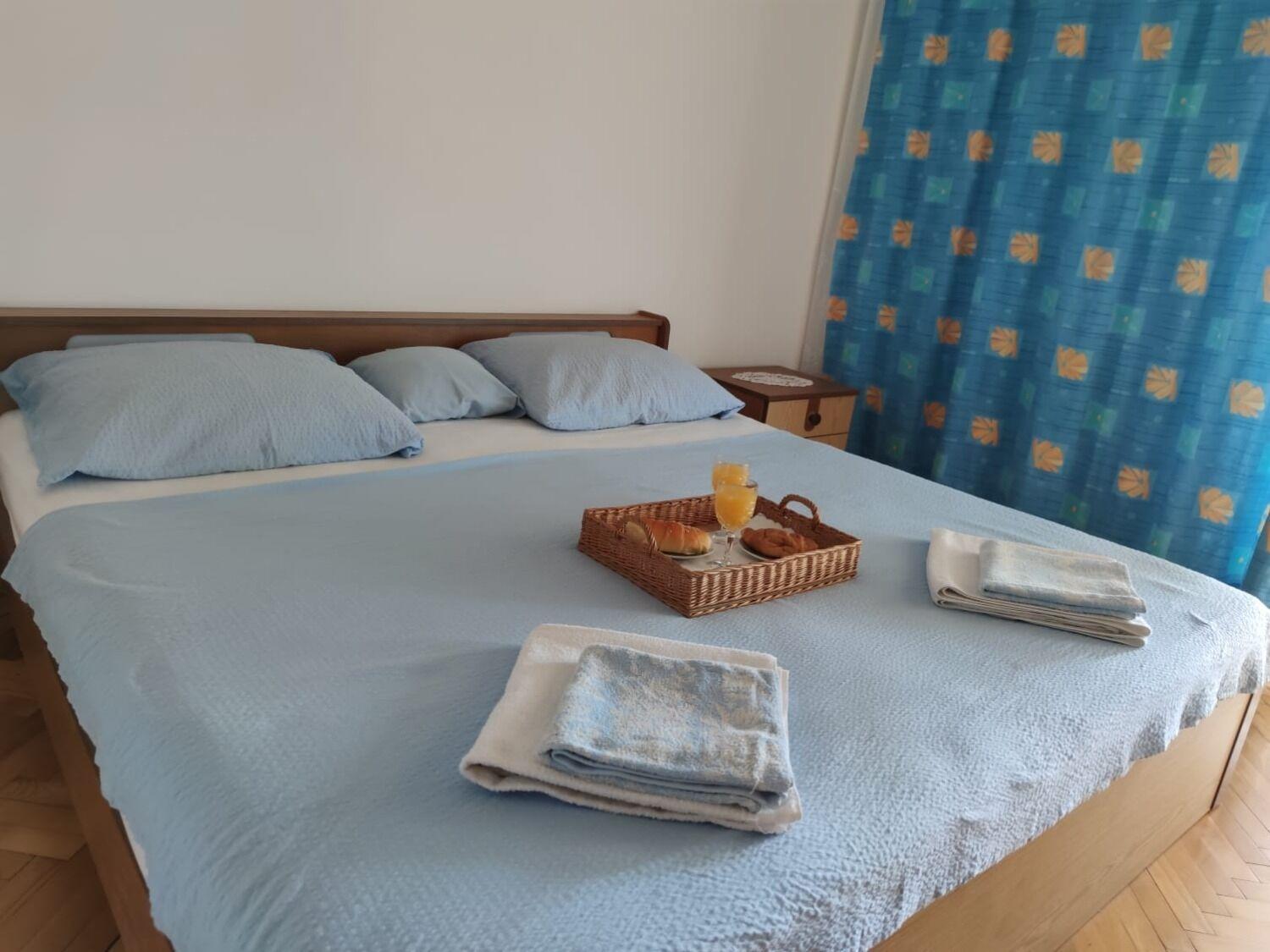 Apartments Josi - Parking And Barbecue Grebastica Bagian luar foto