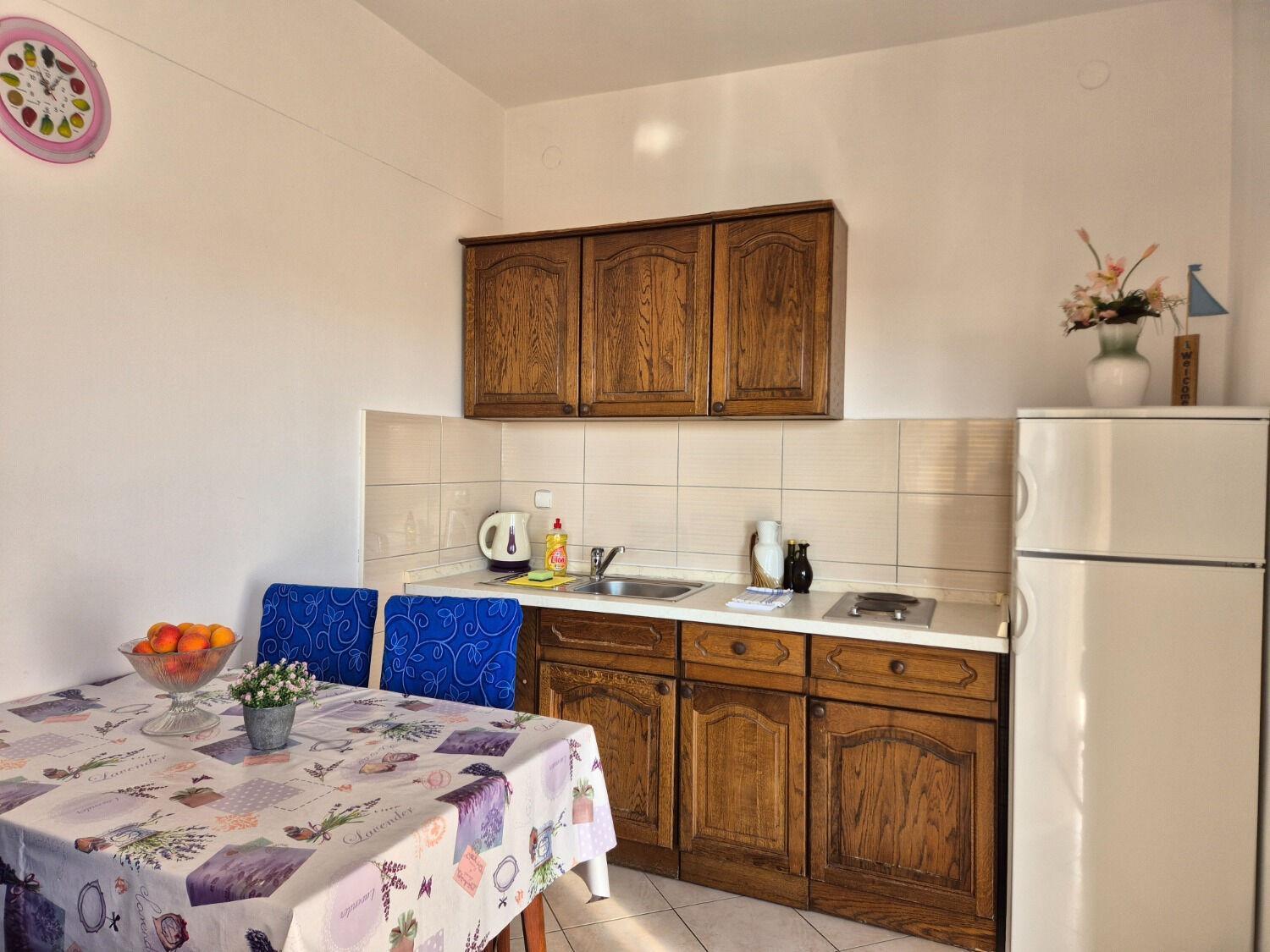 Apartments Josi - Parking And Barbecue Grebastica Bagian luar foto